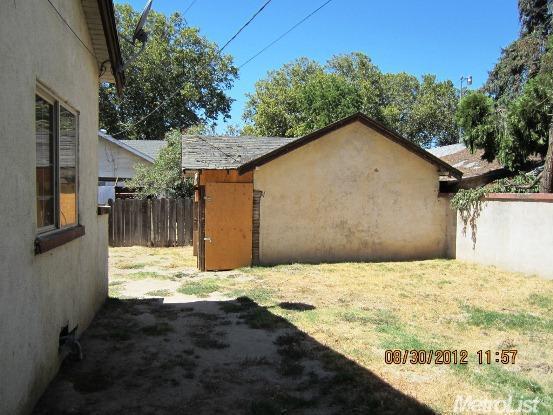 1013 Mono Dr, Modesto, CA 95354 photo 3