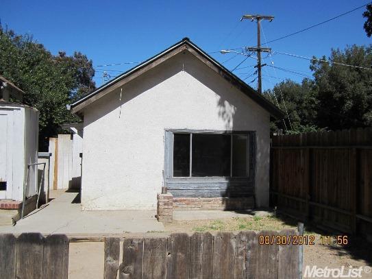 1013 Mono Dr, Modesto, CA 95354 photo 2