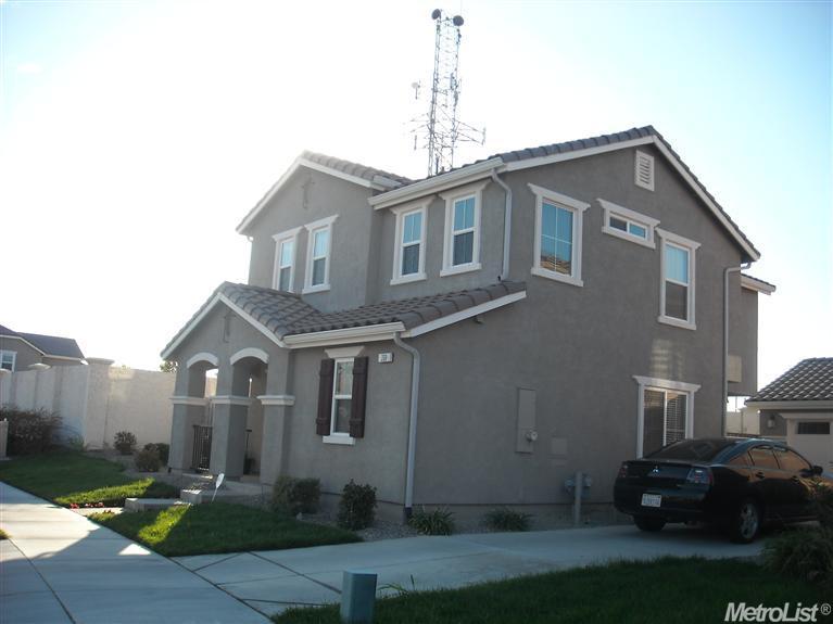391 Renaissance Ave, Lathrop, CA 95330 photo 2