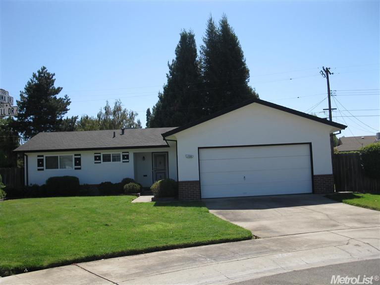 1724 Capell Dr, Lodi, CA 95242 photo 1