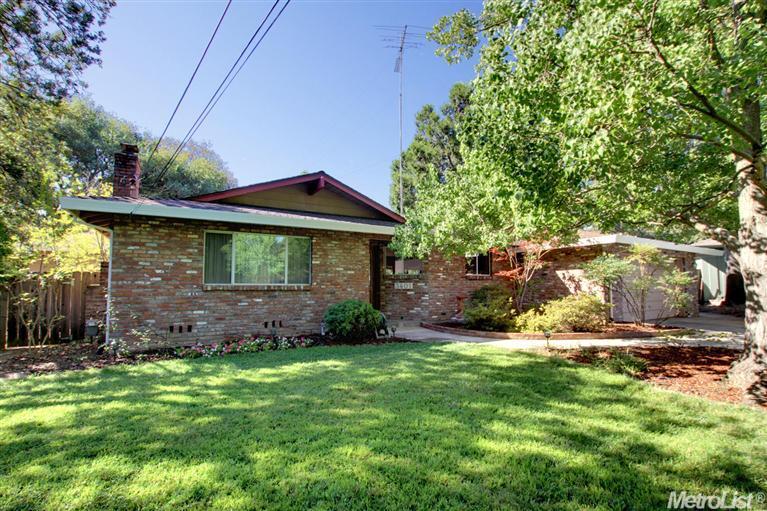 3401 Brookside Way, Carmichael, CA 95608 photo 1