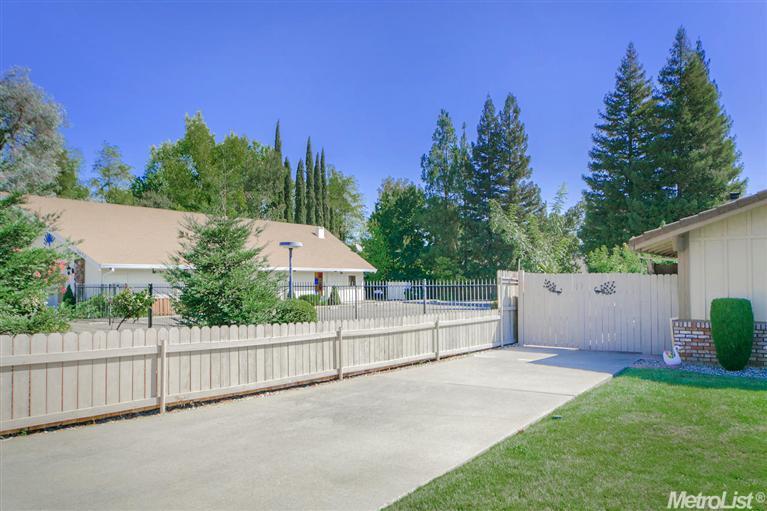 3610 Garfield Ave, Carmichael, CA 95608 photo 4