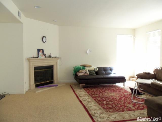 210 Marsh Hawk Dr, Folsom, CA 95630 photo 8