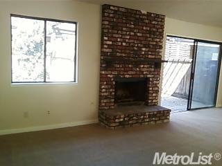 651 Rondee Ln, Turlock, CA 95382 photo 2