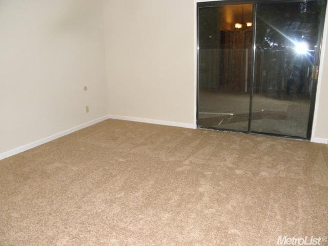651 Rondee Ln, Turlock, CA 95382 photo 5
