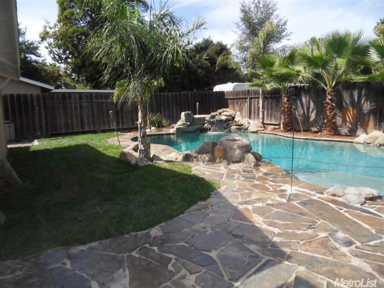 1409 Woodside Dr, Modesto, CA 95355 photo 7