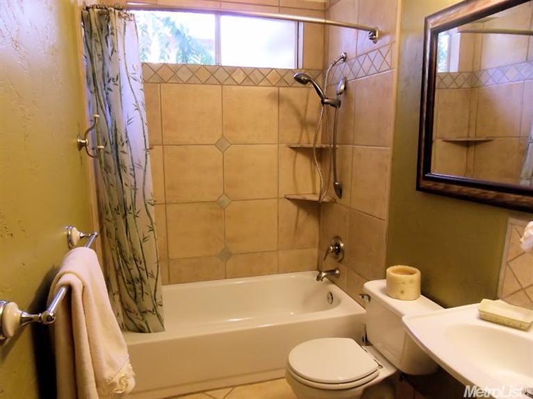 1409 Woodside Dr, Modesto, CA 95355 photo 25