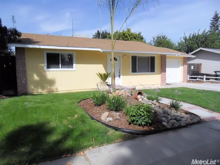 1409 Woodside Dr, Modesto, CA 95355 photo 1