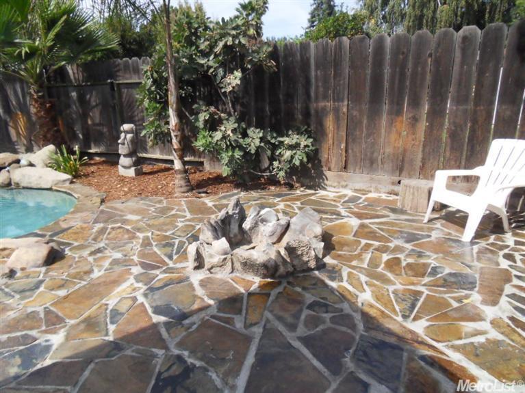 1409 Woodside Dr, Modesto, CA 95355 photo 9