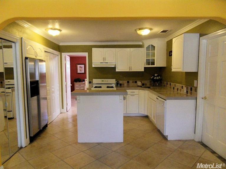 1409 Woodside Dr, Modesto, CA 95355 photo 16