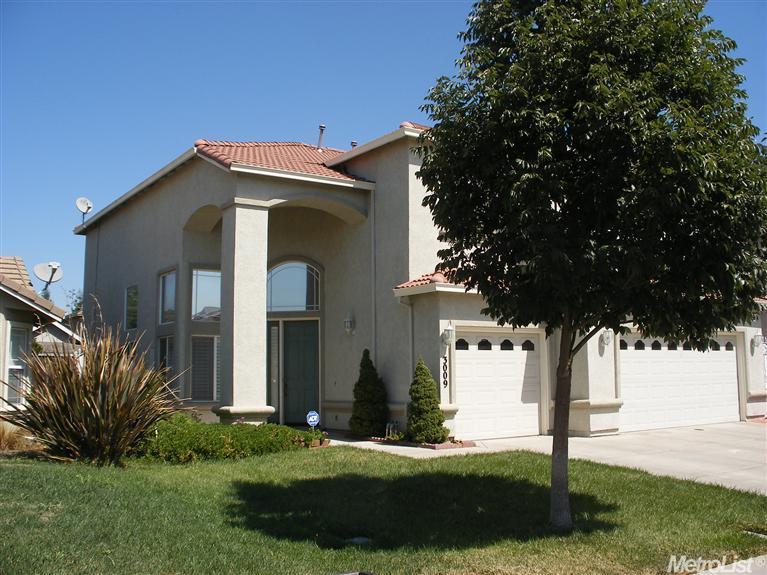 3009 Degas Ln, Modesto, CA 95355 photo 2
