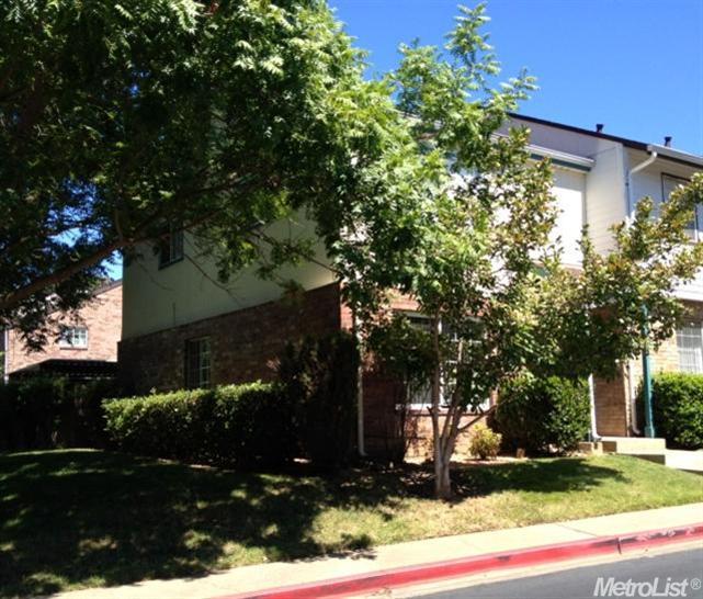 3981 Oak Villa Cir, Carmichael, CA 95608 photo 1