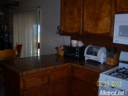 1165 Ward Pl, Manteca, CA 95336 photo 4