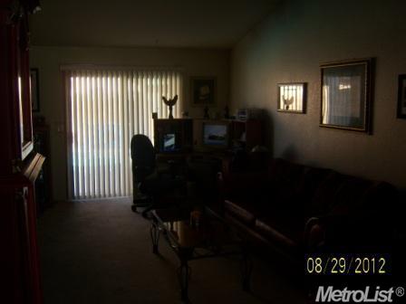 1165 Ward Pl, Manteca, CA 95336 photo 2