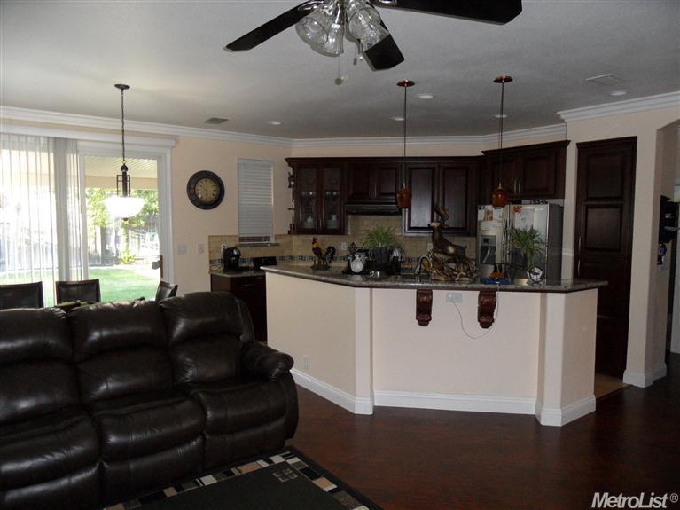 5841 Stroud Ct, Antelope, CA 95843 photo 3