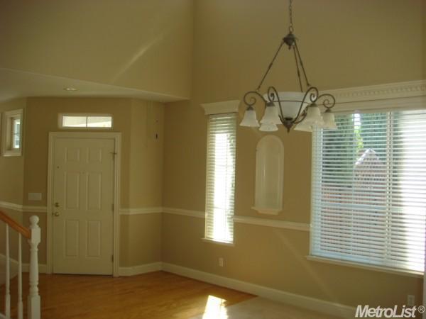 2487 Greystone Dr, Tracy, CA 95377 photo 2
