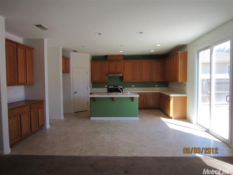 6572 Mello Ave, Winton, CA 95388 photo 4