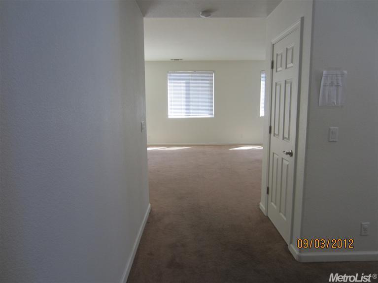 6572 Mello Ave, Winton, CA 95388 photo 2