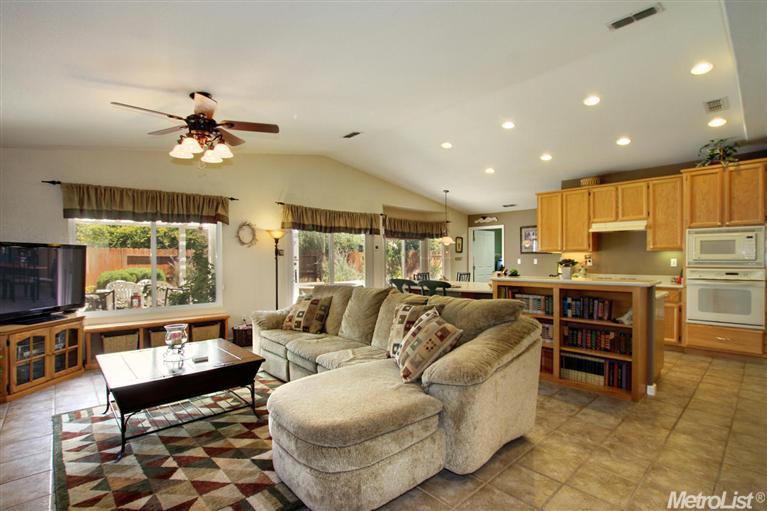 2118 Bearden St, Davis, CA 95618 photo 3
