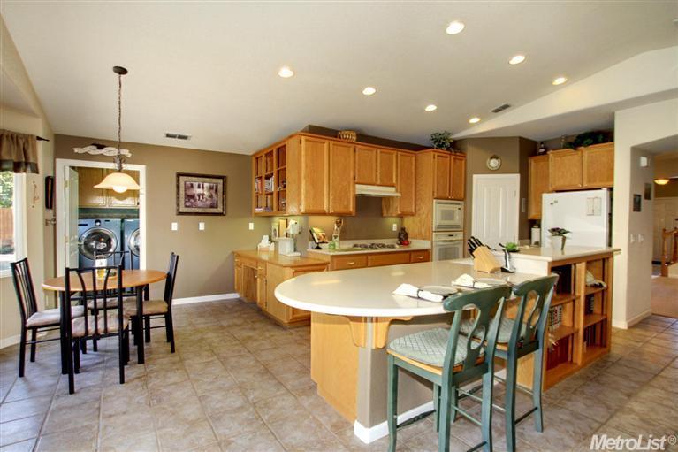 2118 Bearden St, Davis, CA 95618 photo 2