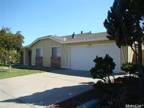 1364 Windgate Dr, Manteca, CA 95336 photo 2