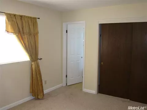 1364 Windgate Dr, Manteca, CA 95336 photo 9