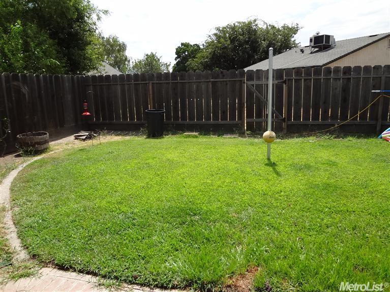 1416 Elena Dr, Ripon, CA 95366 photo 4
