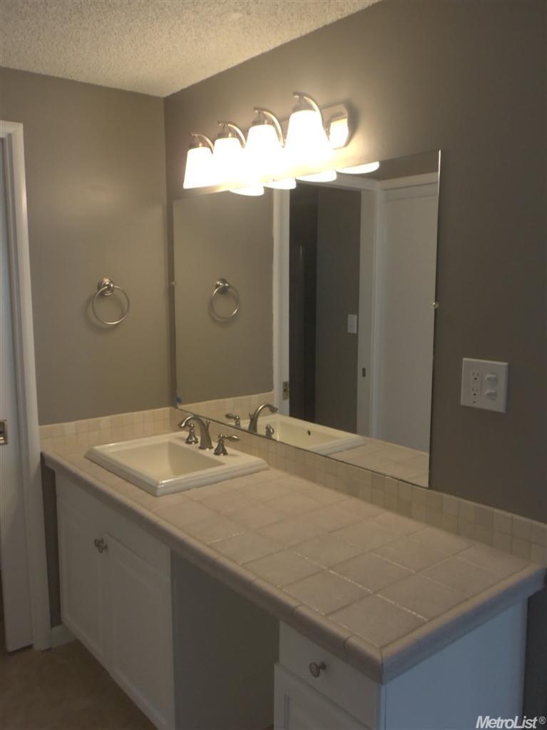 4250 Paradise Dr, Carmichael, CA 95608 photo 9