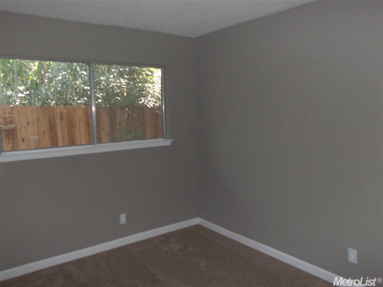 4250 Paradise Dr, Carmichael, CA 95608 photo 11