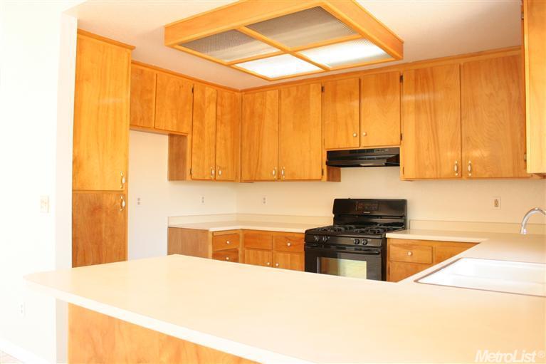 259 W E St, Galt, CA 95632 photo 7