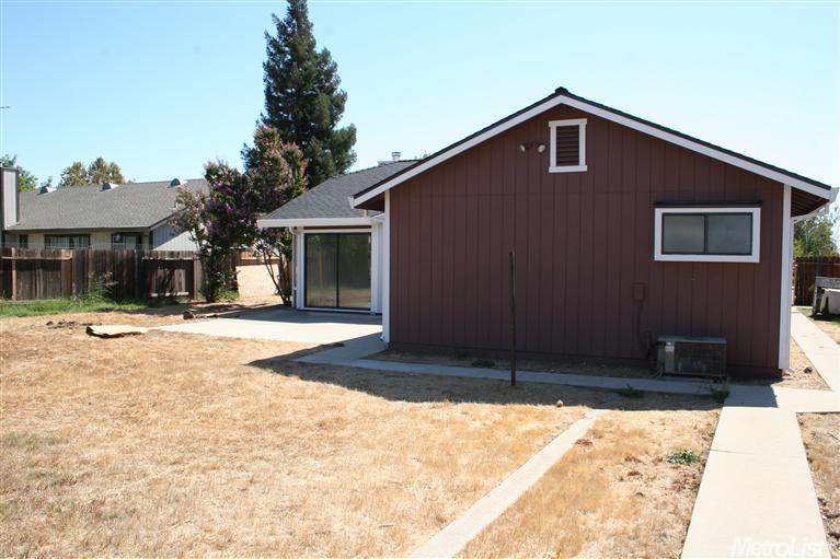 259 W E St, Galt, CA 95632 photo 17