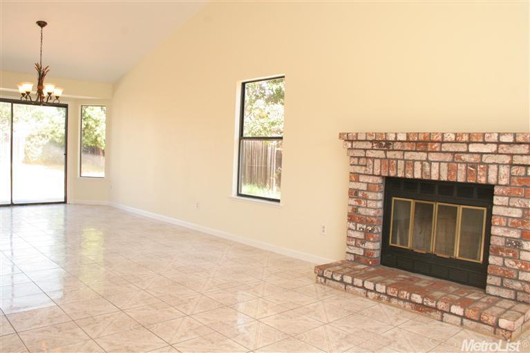 259 W E St, Galt, CA 95632 photo 6