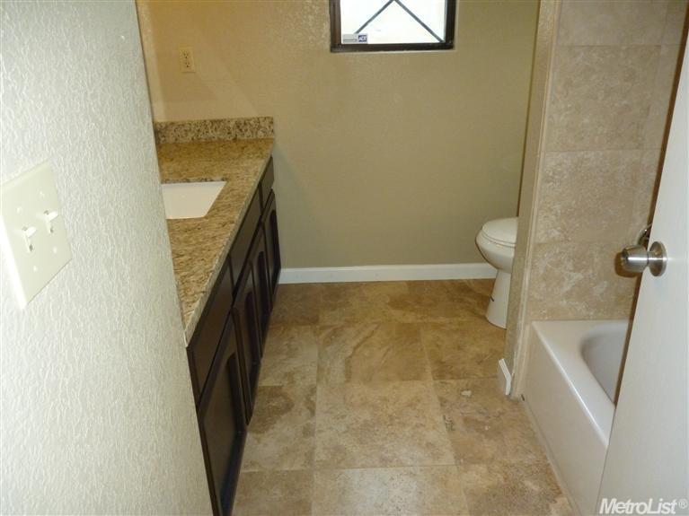 2301 Ridderkerk Cir, Modesto, CA 95356 photo 5