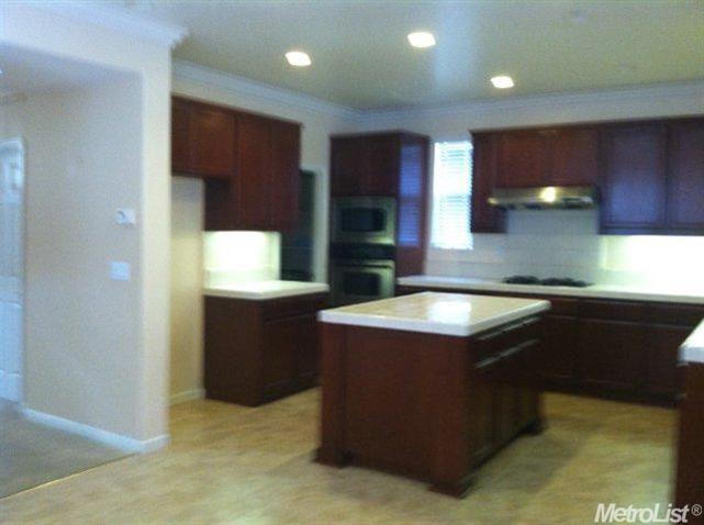 2558 Bennett Ct, Tracy, CA 95377 photo 4