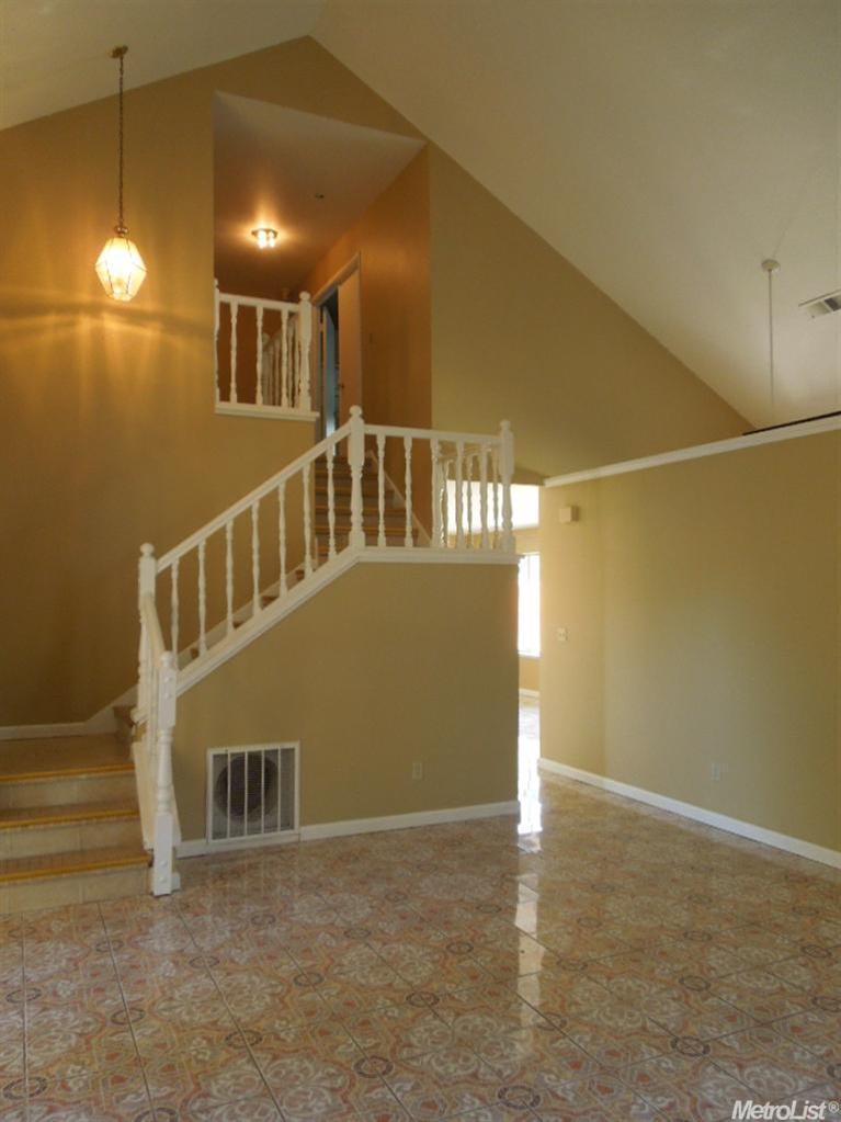 3924 Ridlon Ct, Ceres, CA 95307 photo 4