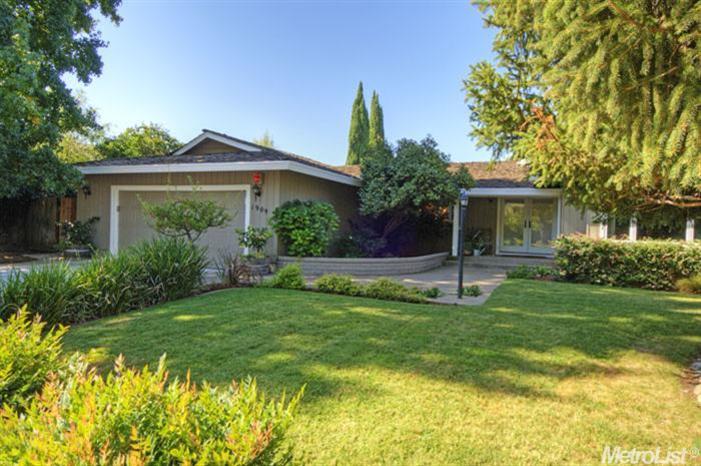 1909 Suffolk Way, Carmichael, CA 95608 photo 1