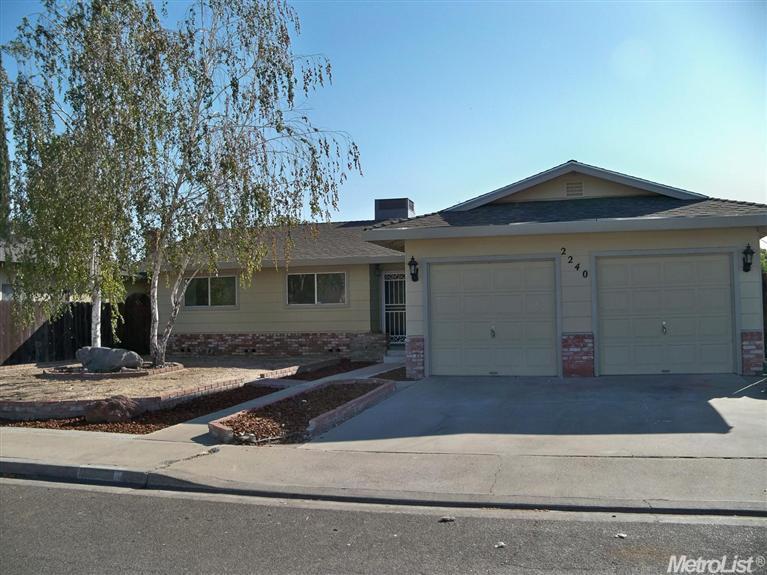 2240 Peace Way, Turlock, CA 95382 photo 1