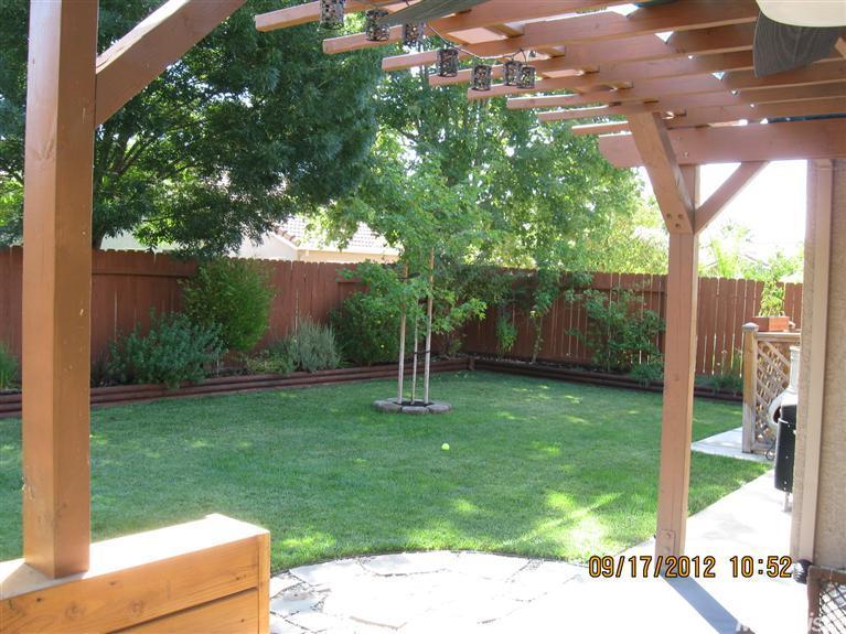 9075 Ducks Pond Way, Elk Grove, CA 95758 photo 19