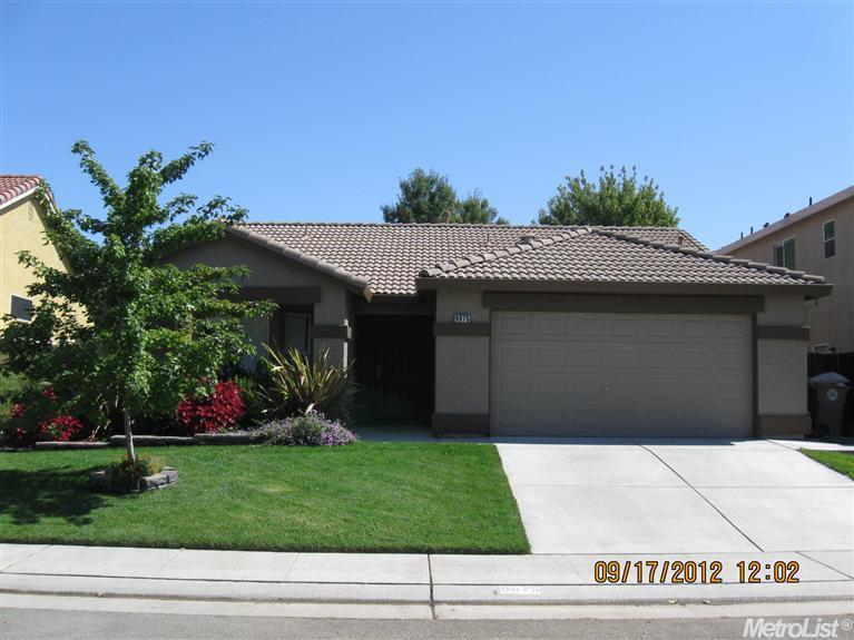 9075 Ducks Pond Way, Elk Grove, CA 95758 photo 1