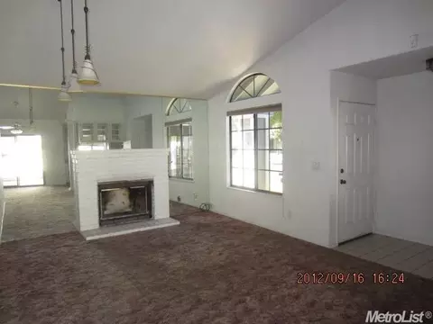 3136 Honey Bee Ct, Modesto, CA 95356 photo 2