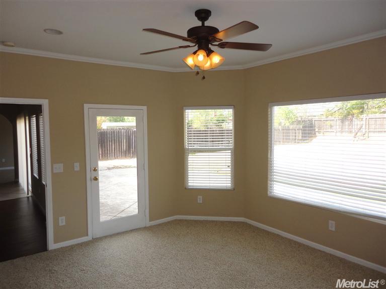 9461 Pershing Ave, Orangevale, CA 95662 photo 14