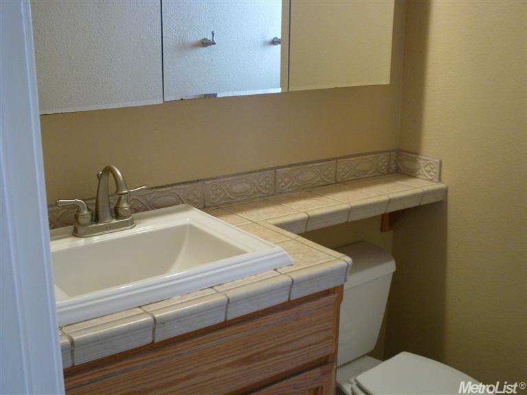 2740 Adrian St, Turlock, CA 95382 photo 5