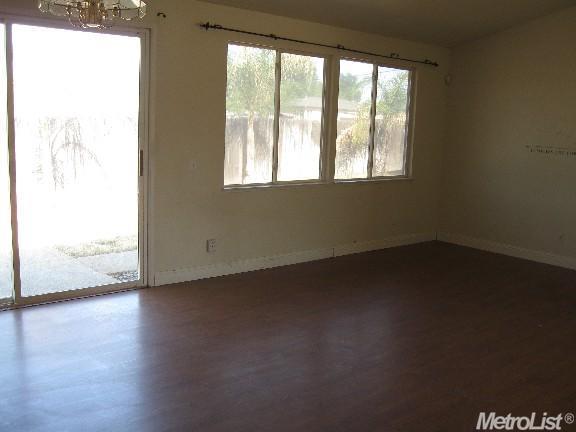 1005 Depot Dr, Manteca, CA 95337 photo 2