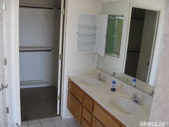 1005 Depot Dr, Manteca, CA 95337 photo 4