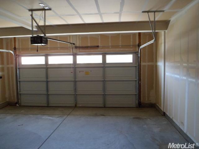 385 Craftsman Dr, Lathrop, CA 95330 photo 21