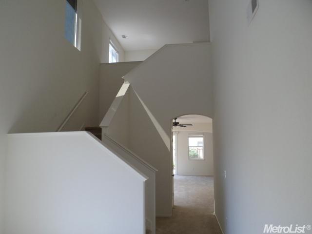 385 Craftsman Dr, Lathrop, CA 95330 photo 7