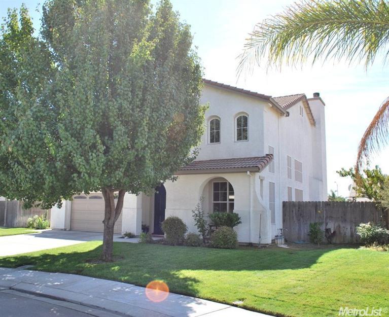 2054 Lugano Ct, Manteca, CA 95337 photo 2