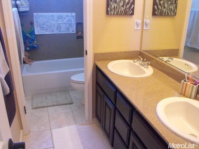1100 Wallington Dr, Galt, CA 95632 photo 17