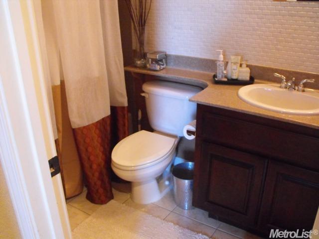 1100 Wallington Dr, Galt, CA 95632 photo 8