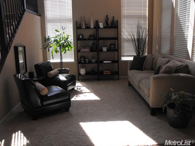 1100 Wallington Dr, Galt, CA 95632 photo 2